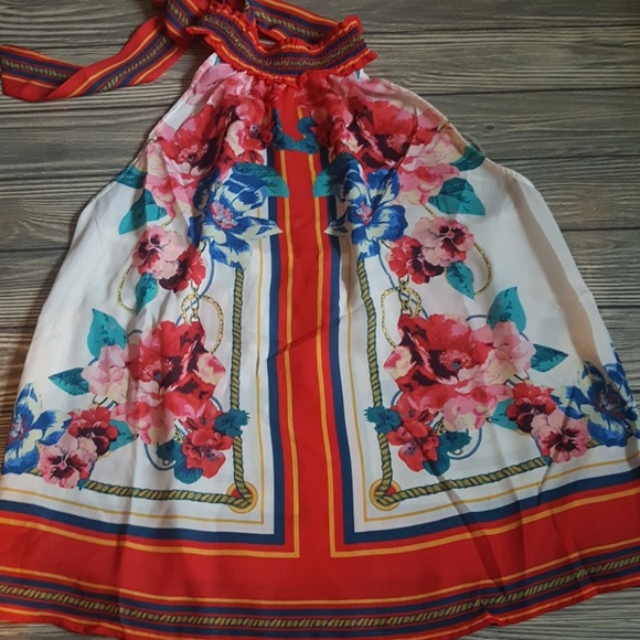 Last 3! Ivory Red Floral Top - Picture 2 of 3